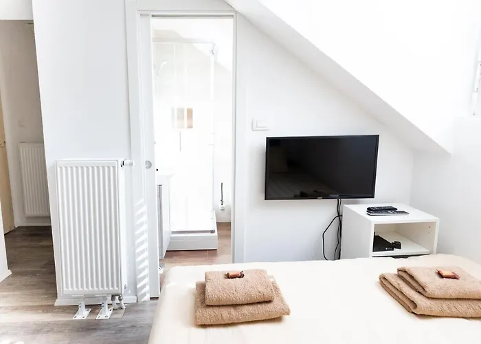 Petite Апартаменты *